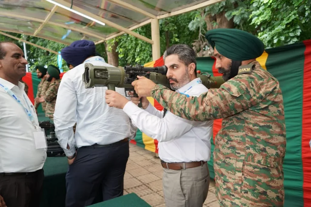 पश्चिमी कमान मुख्यालय ने पीसीएस/तहसीलदारों के लिए सिविल डिफेंस प्रशिक्षण कार्यक्रम आयोजित किया