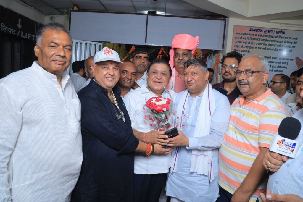 शशिकांत कौशिक ने पुत्र के जन्मदिवस पर 7000 वर्ग फुट भवन किया समर्पित
